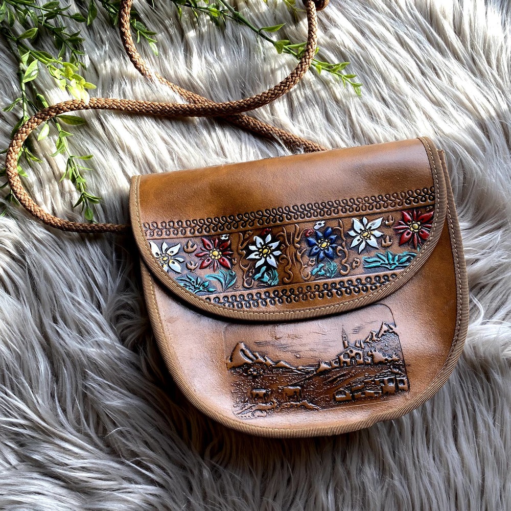 *SOLD* Vintage Leather Hand-Tooled Purse
